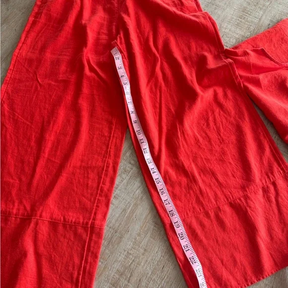 Red Sleeveless Top and Pants Set - Picture 5 of 5